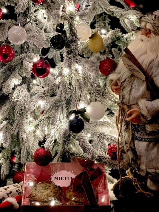 The Miette Christmas Selection (Build Your Own)